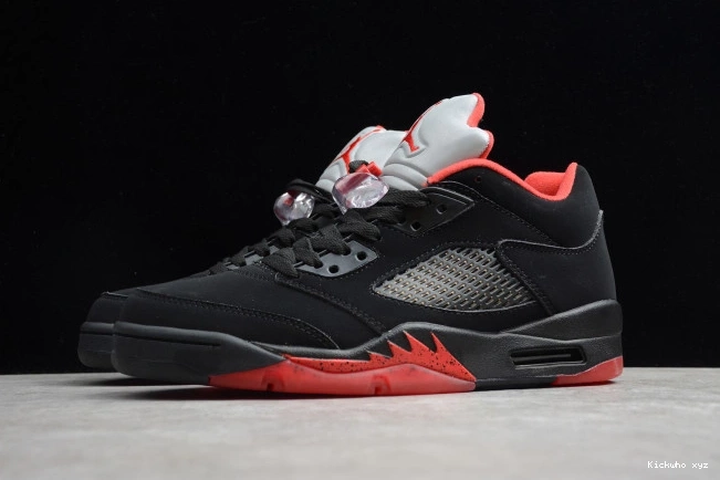 5  90 Low black 819171-001 Air Jordan mens Retro red Alternate 0718